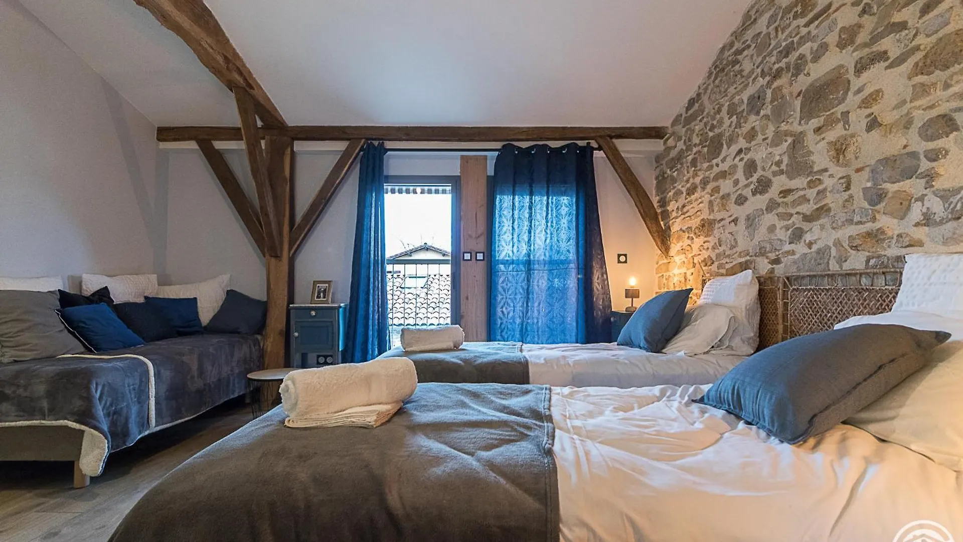 La Ferme Des Hautins - Chambres -D'Hotes Rieucaze Bed & Breakfast